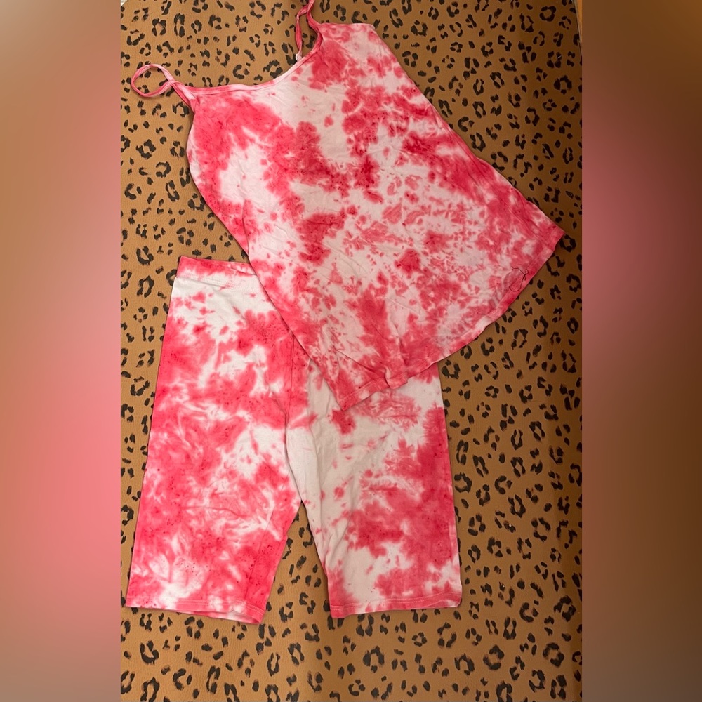 Tie dye outfit